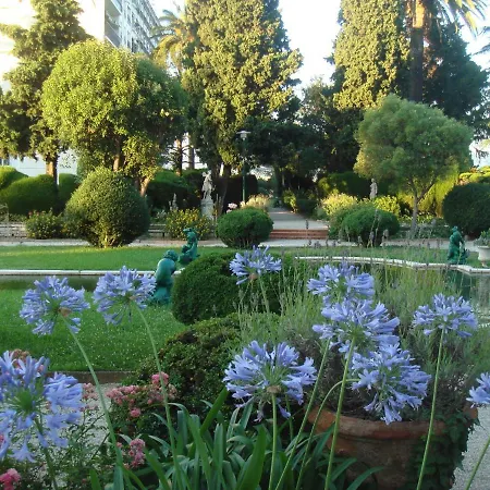 Les Grands Cedres C1 7 Avenue De Fabron