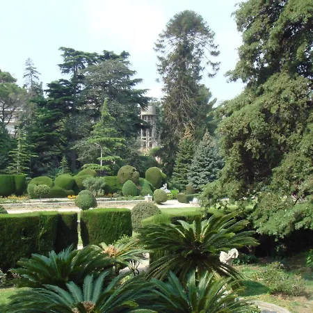 Les Grands Cedres C1 7 Avenue De Fabron * Nice