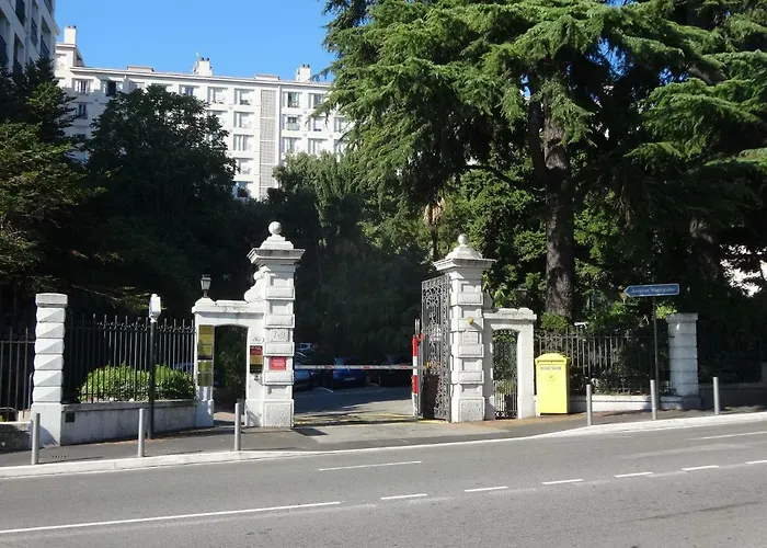 Les Grands Cedres C1 7 Avenue De Fabron Appartamento Nizza